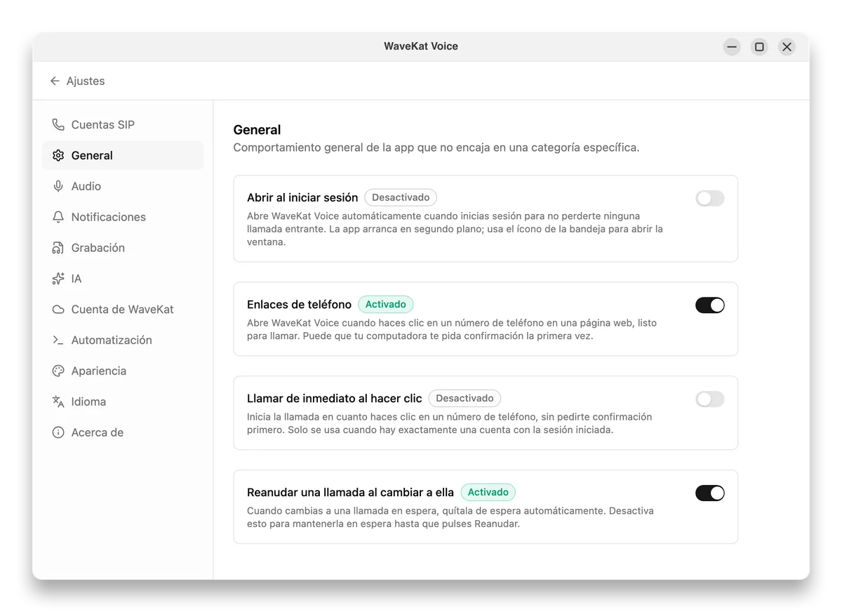 WaveKat Voice en Ubuntu — Ajustes → General con el interruptor de Enlaces de teléfono activado.